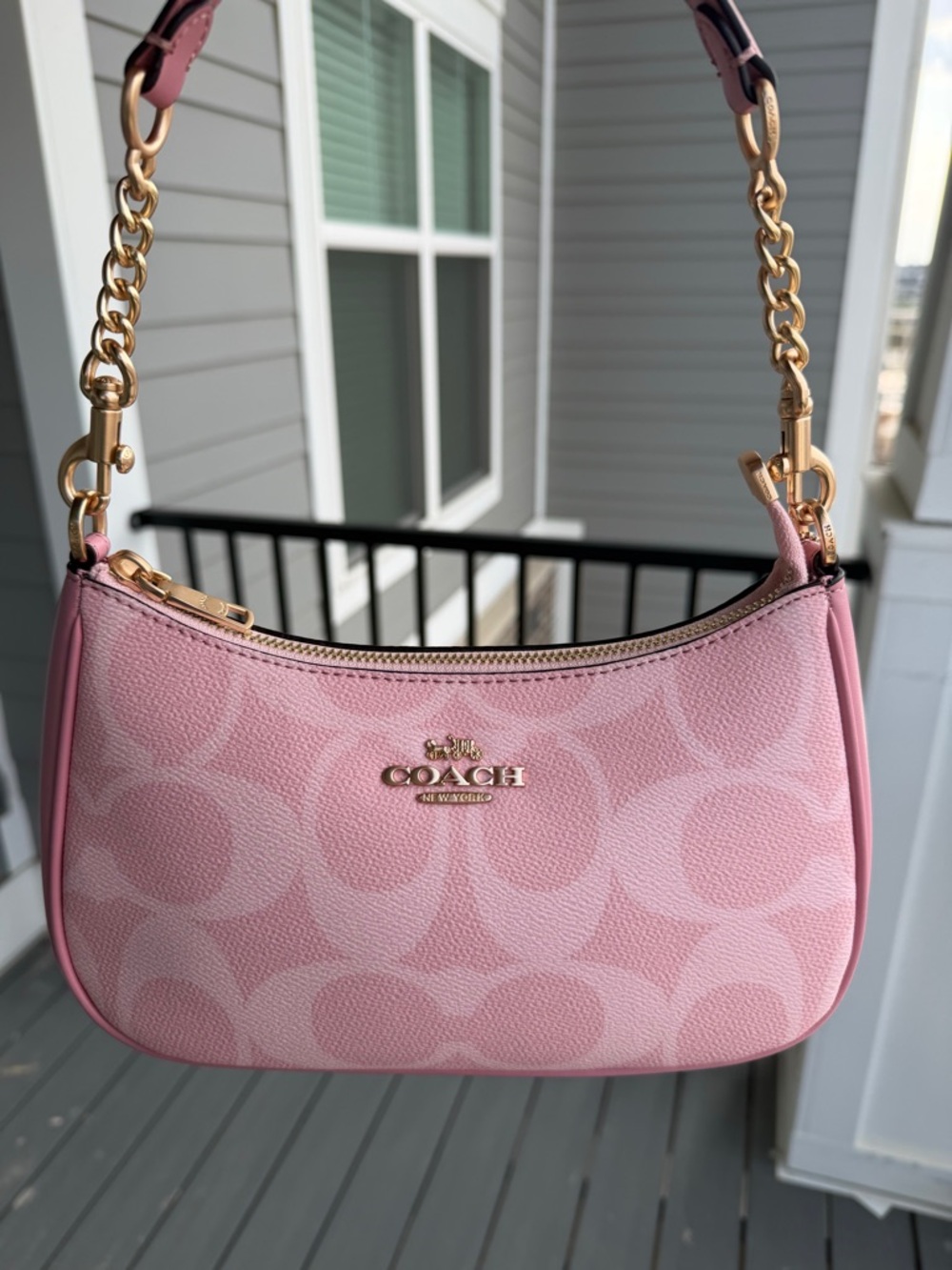 Coach Pink teri Shoulder bag